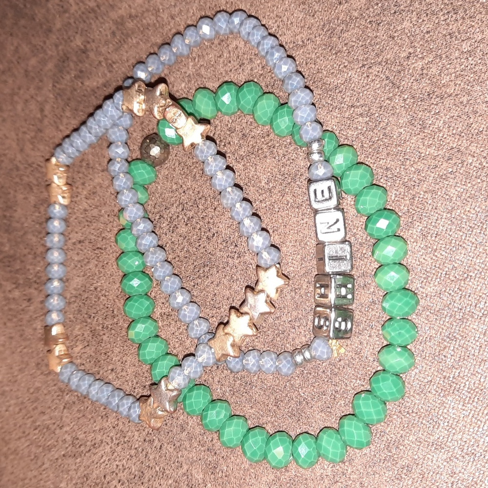 Set 3 faceted bead stretch bracelets